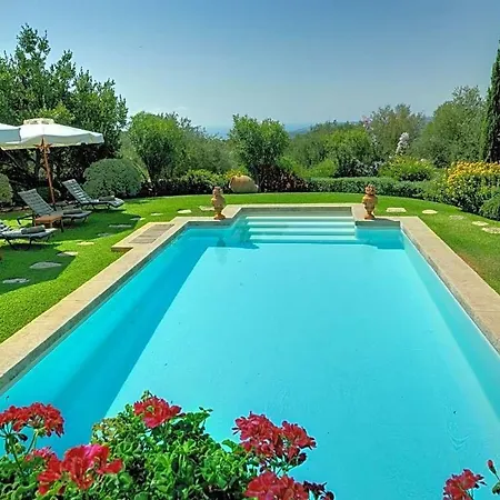 Villa Sleeps 10 Pool Air Con Wifi *