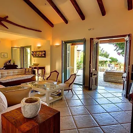 Sleeps 10 Pool Air Con Wifi Villa Mousata