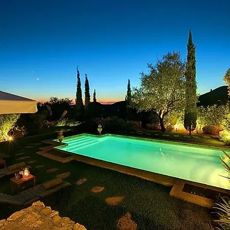 Villa Sleeps 10 Pool Air Con Wifi *